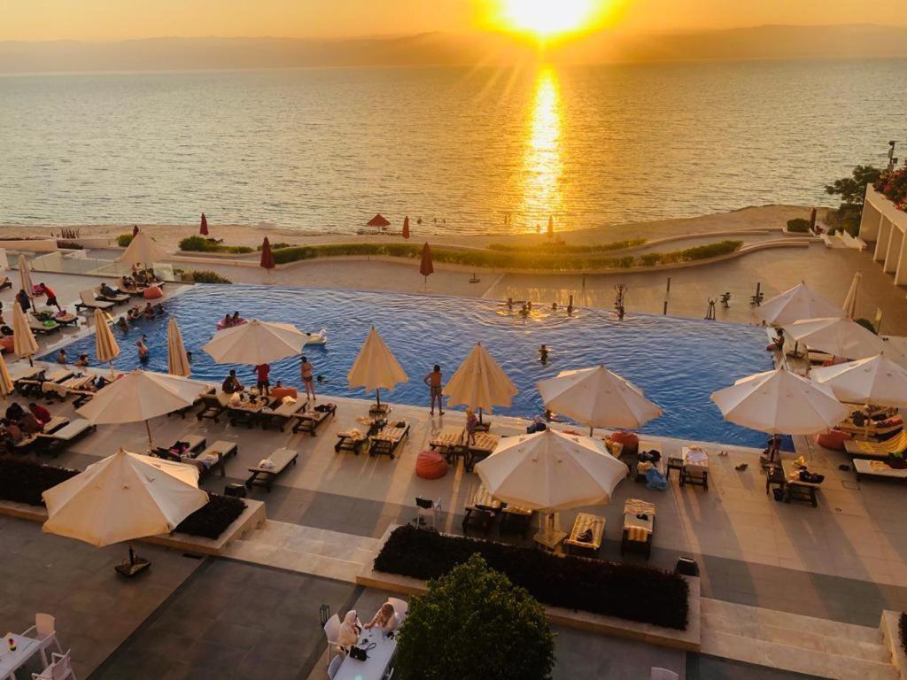 Almira Beach Dead Sea Sweimeh Екстериор снимка
